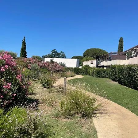 Appartement Mas De Constance *